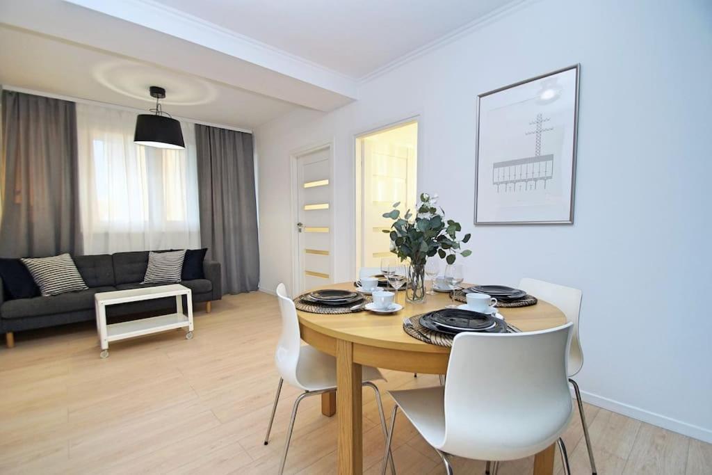 Apartament Korfantego Citycentre Z Widokiem Na Spodek Катовице Екстериор снимка